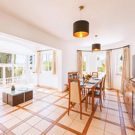 Villa In Lagoa Near Praia Da Marinha Villa *