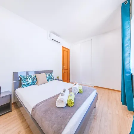 Villa Villa In Lagoa Near Praia Da Marinha *