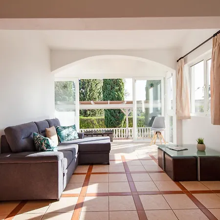Villa In Lagoa Near Praia Da Marinha *