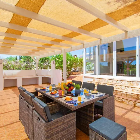 Villa In Lagoa Near Praia Da Marinha Villa