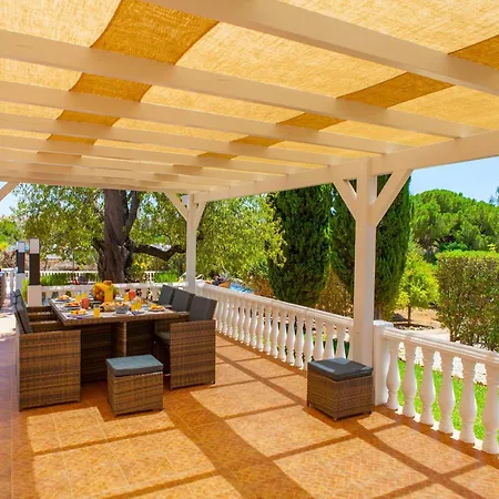 Villa Villa In Lagoa Near Praia Da Marinha *
